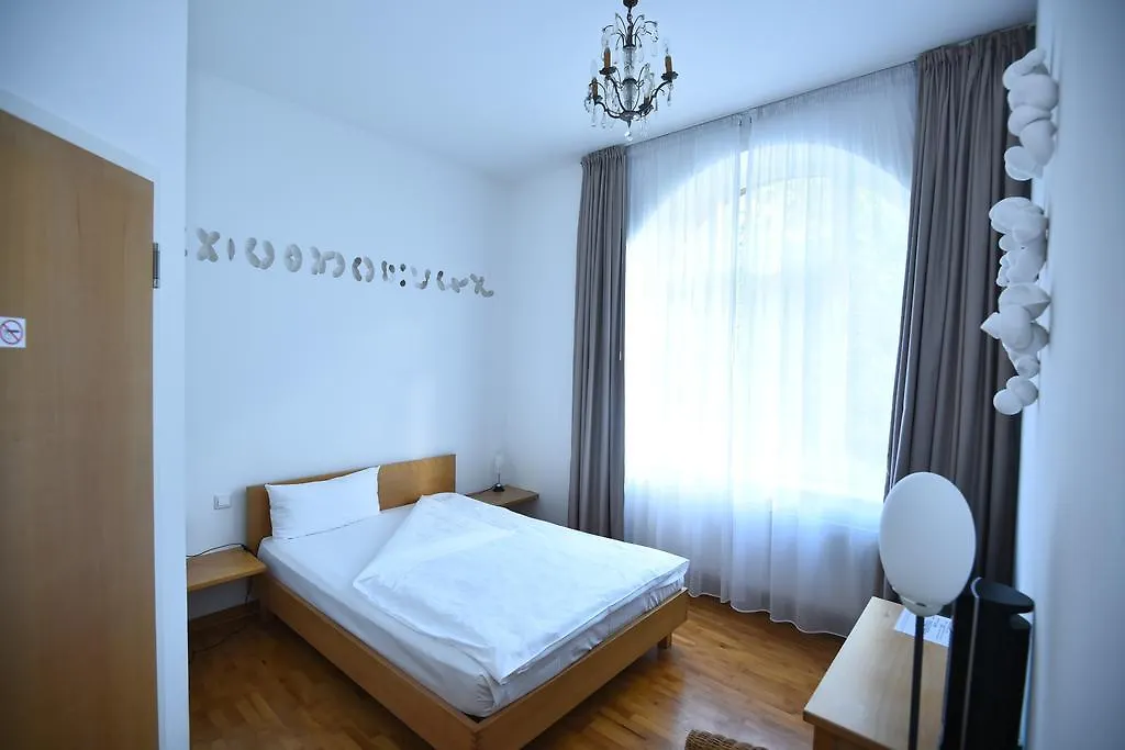 Art-Hotel Robert Mayer Frankfurt am Main 3*,  Germany